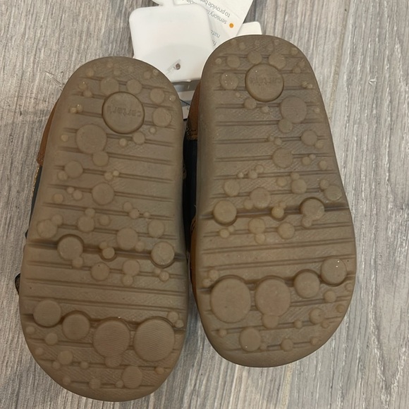 NWT Carter’s Walking Brown “Every Step” Sneakers Size 2 - Picture 10 of 13